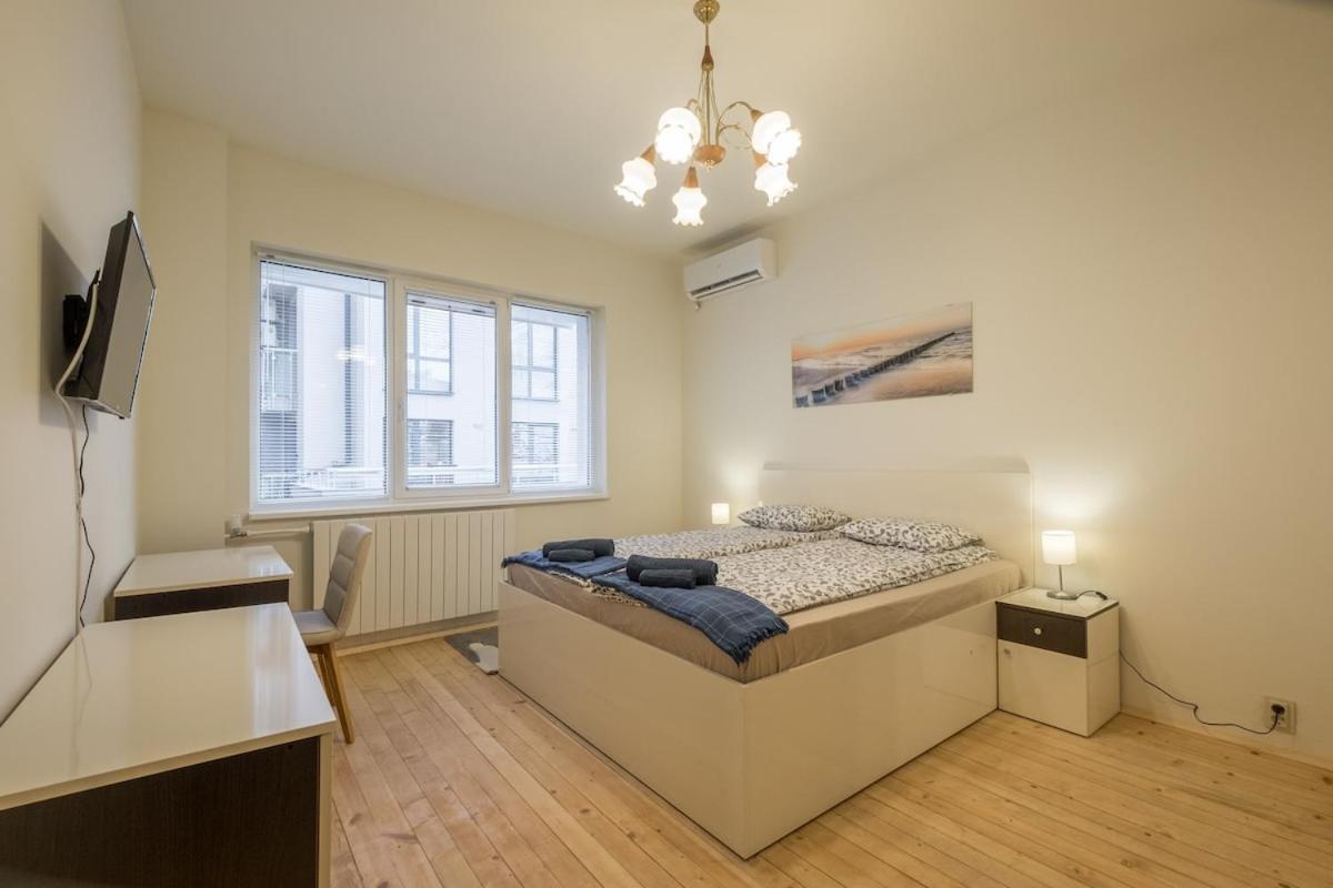 Stylish Center Flat 100m To Vitosha Blvd * Sofia