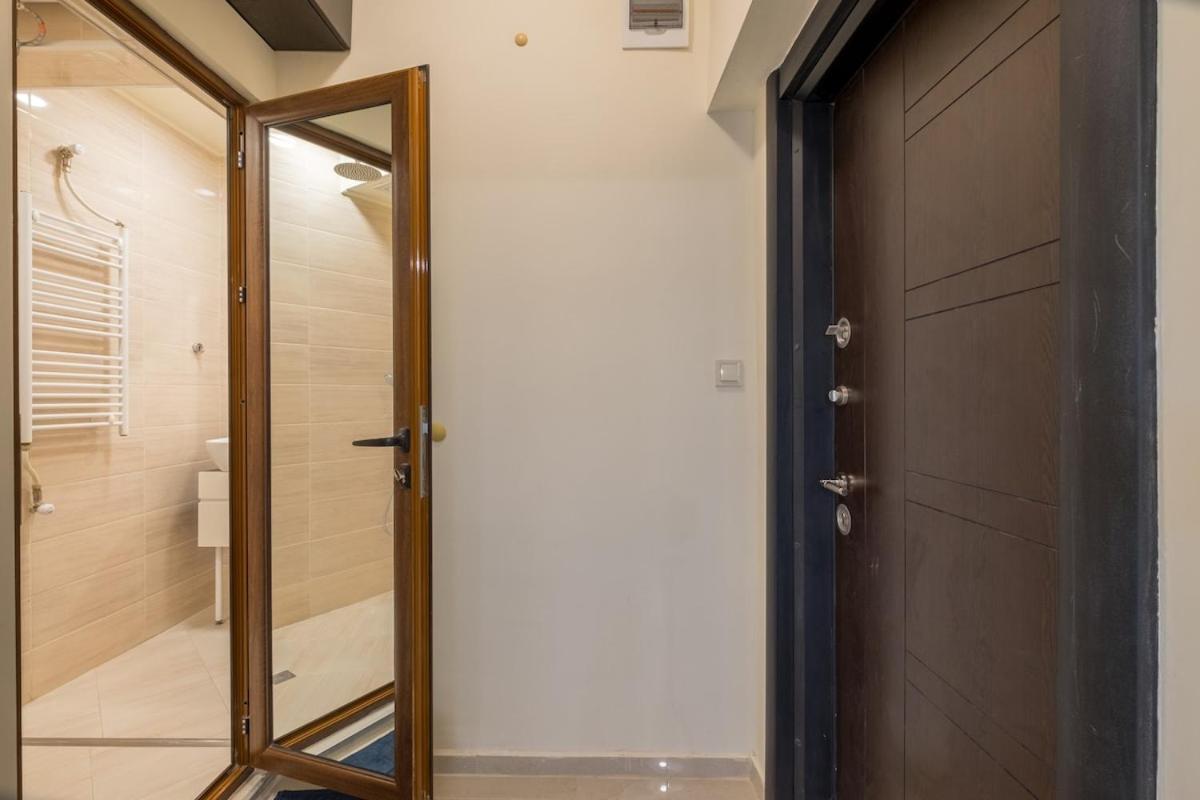 Stylish Center Flat 100m To Vitosha Blvd Sofia
