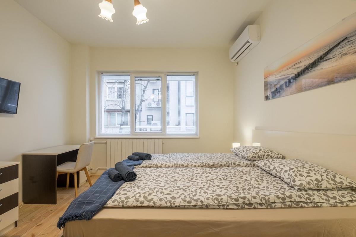 Stylish Center Flat 100m To Vitosha Blvd *