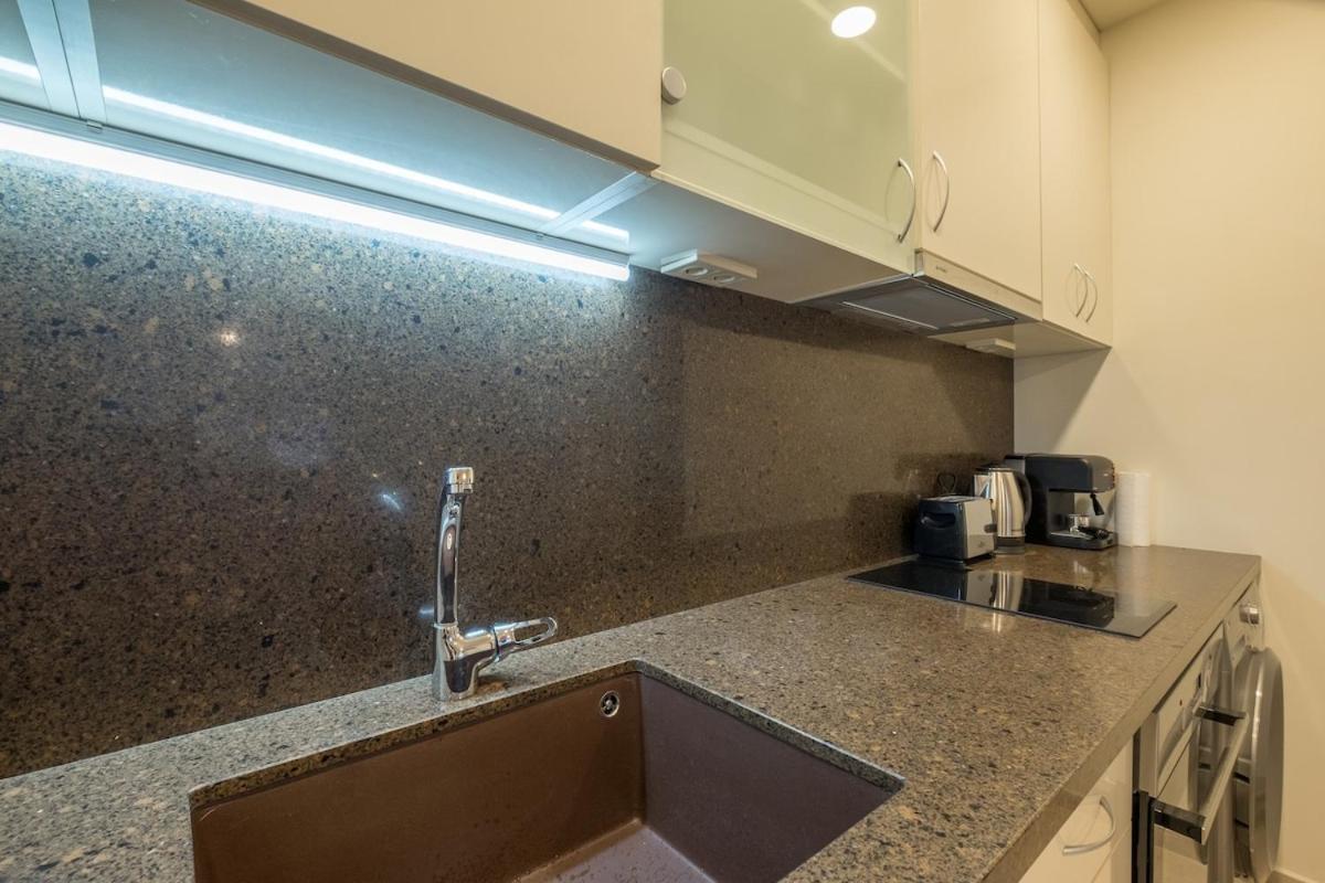 Stylish Center Flat 100m To Vitosha Blvd * Sofia